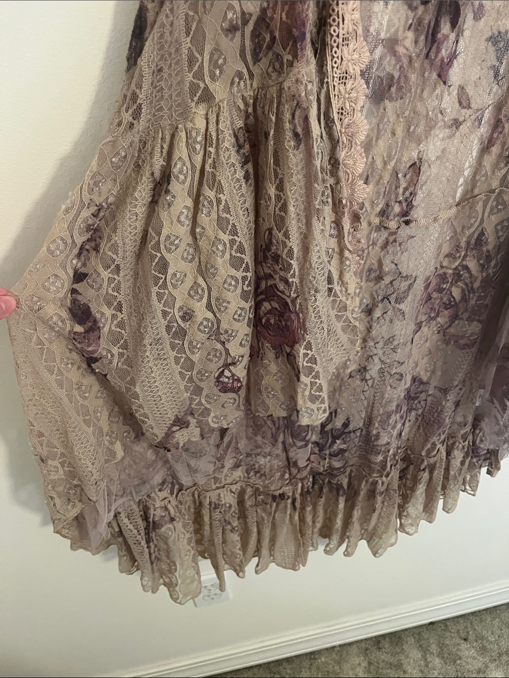 Origami Lace Floral Sheer Vest in Dusty Rose and Mauve Accents - Picture 4 of 4